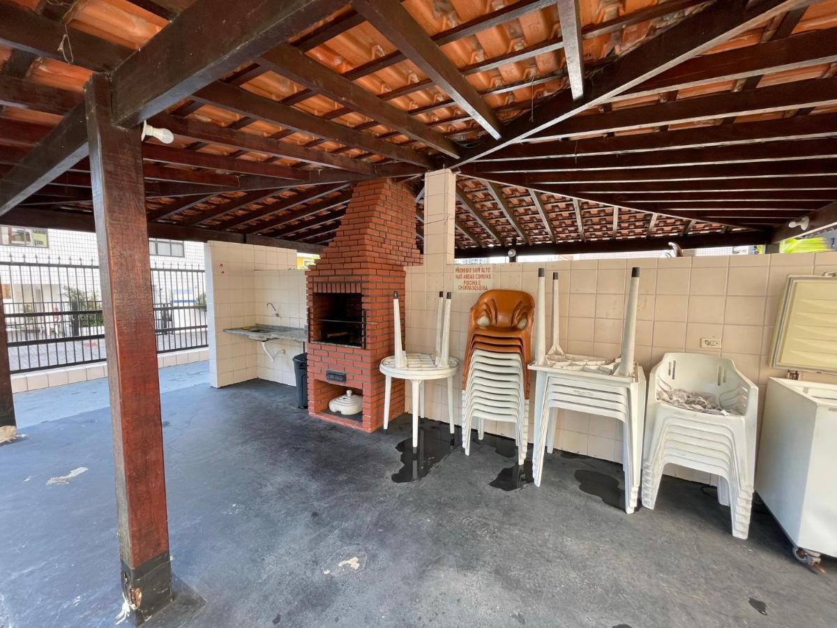 Confortavel Apartamento 1 Dorm Com Piscina E Lazer グァルジャー エクステリア 写真