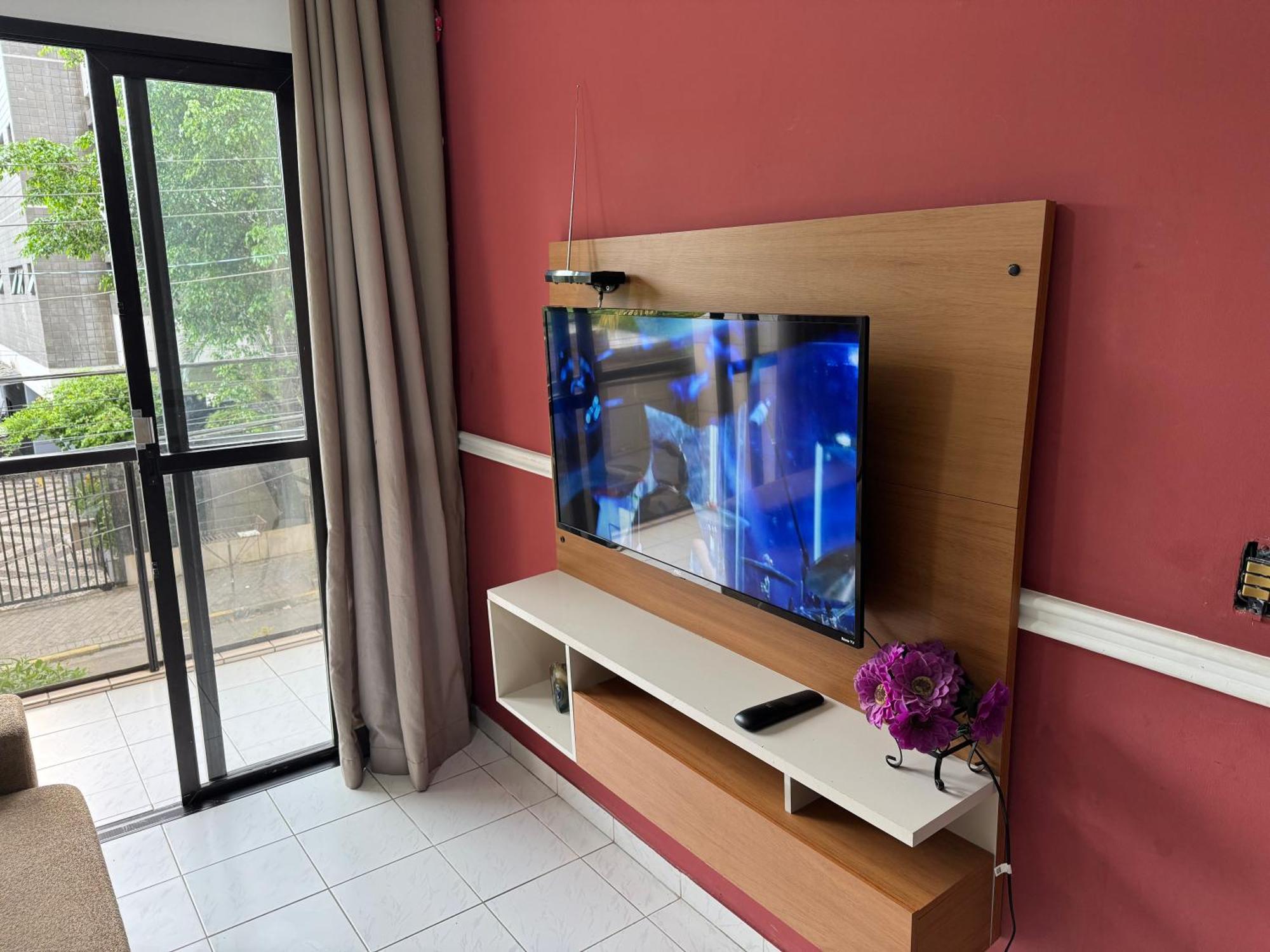Confortavel Apartamento 1 Dorm Com Piscina E Lazer グァルジャー エクステリア 写真