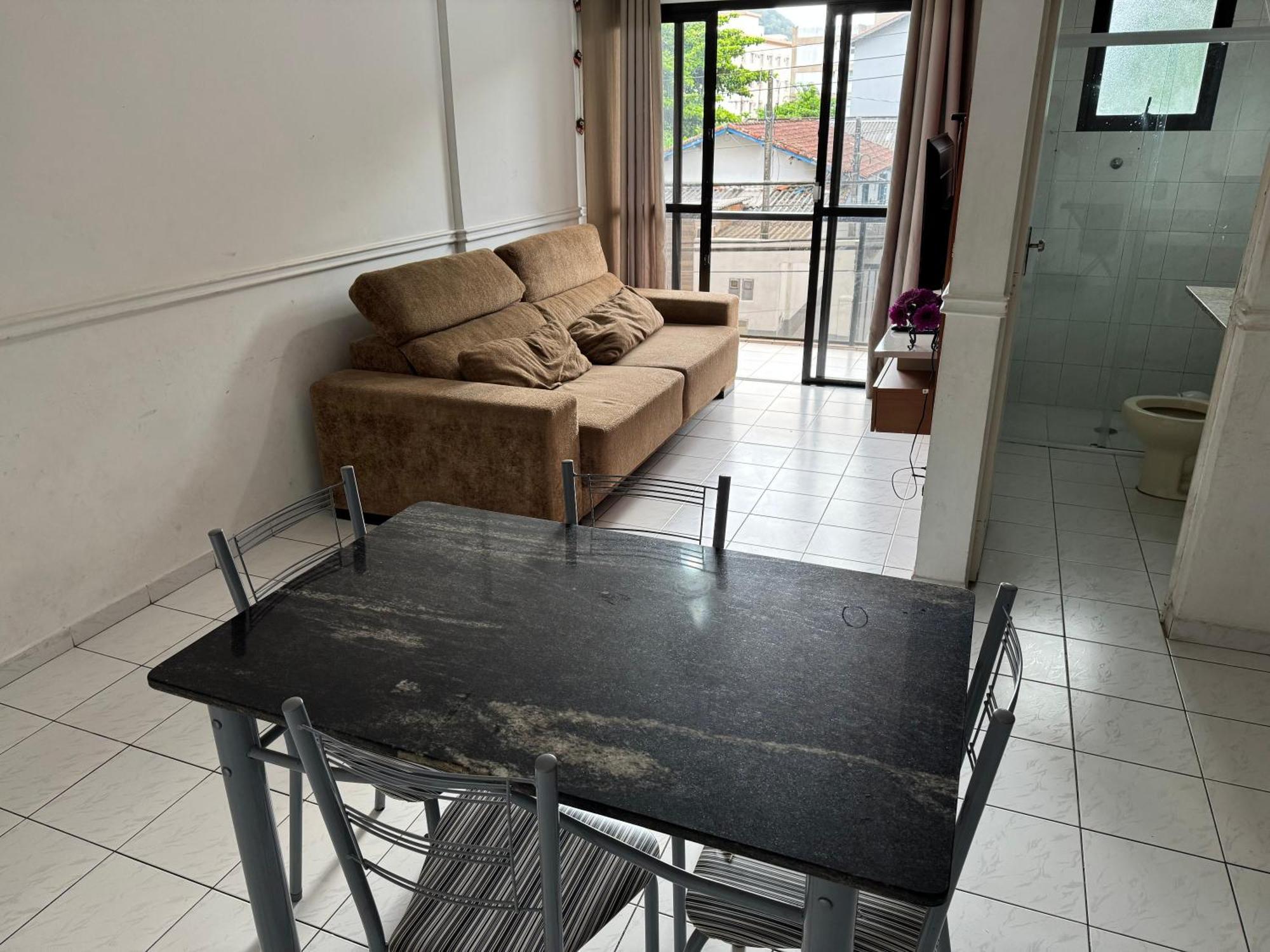 Confortavel Apartamento 1 Dorm Com Piscina E Lazer グァルジャー エクステリア 写真